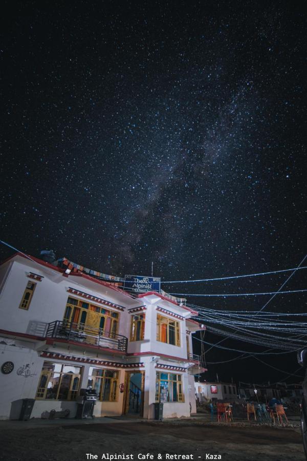The Alpinist Cafe And Retreat Kaza Exterior foto