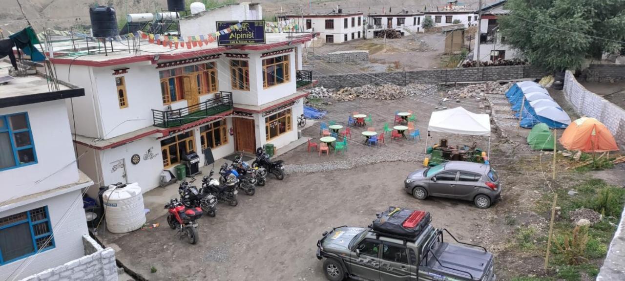 The Alpinist Cafe And Retreat Kaza Exterior foto