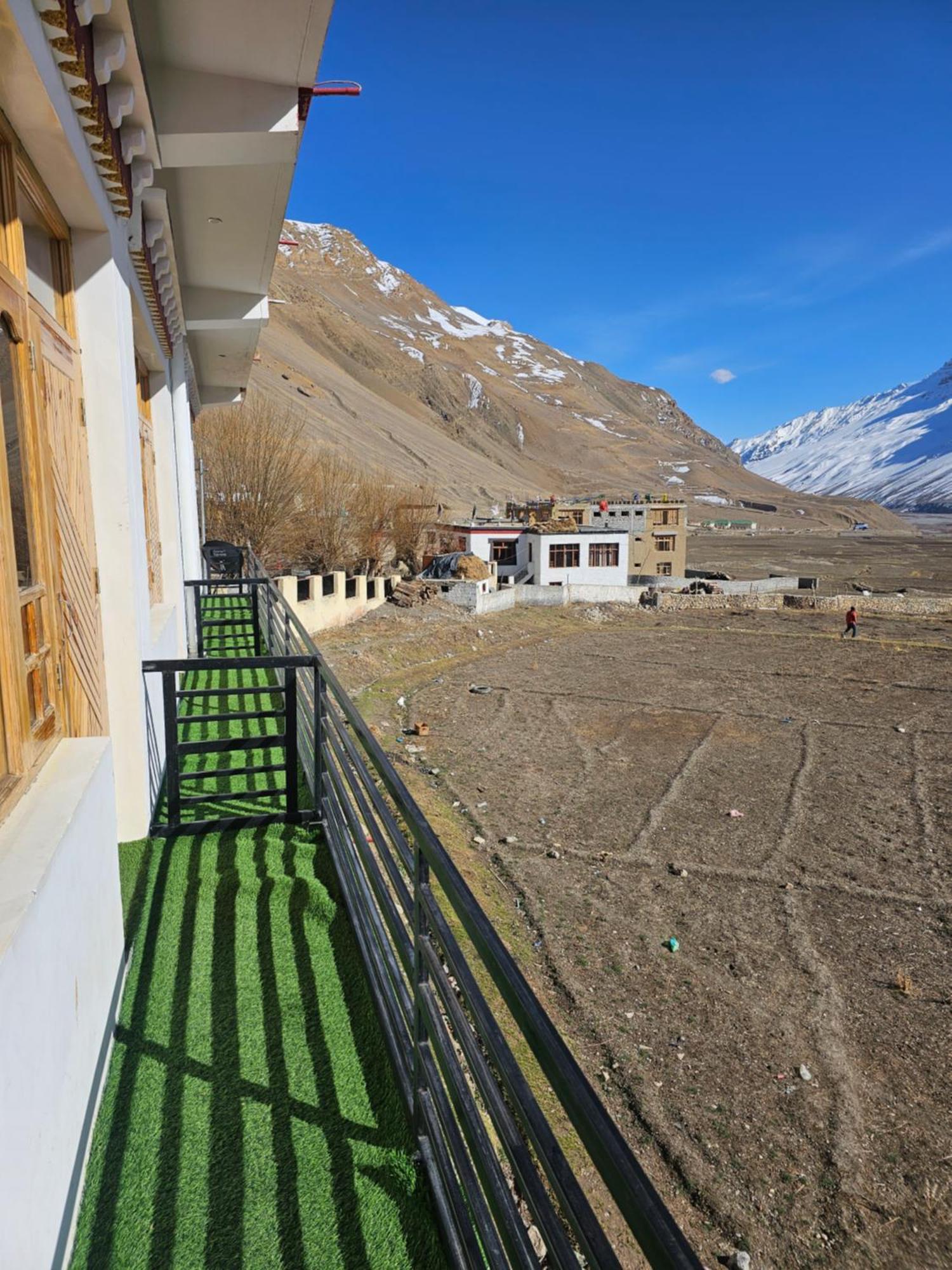 The Alpinist Cafe And Retreat Kaza Quarto foto