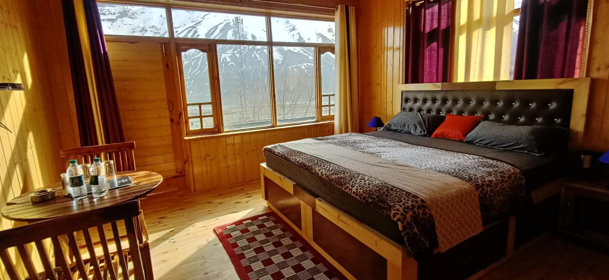 The Alpinist Cafe And Retreat Kaza Quarto foto