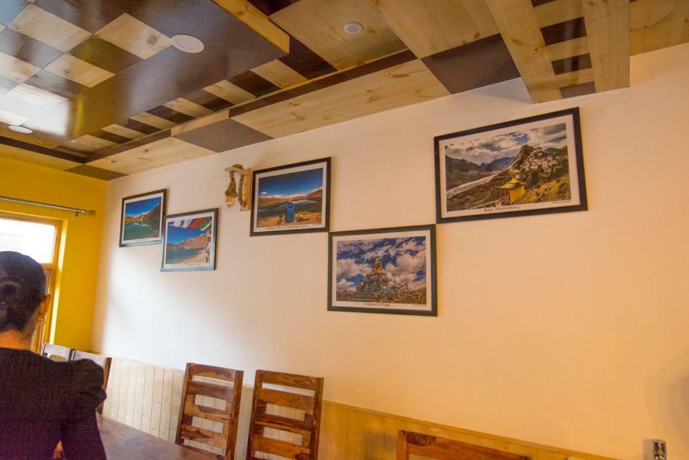 The Alpinist Cafe And Retreat Kaza Exterior foto