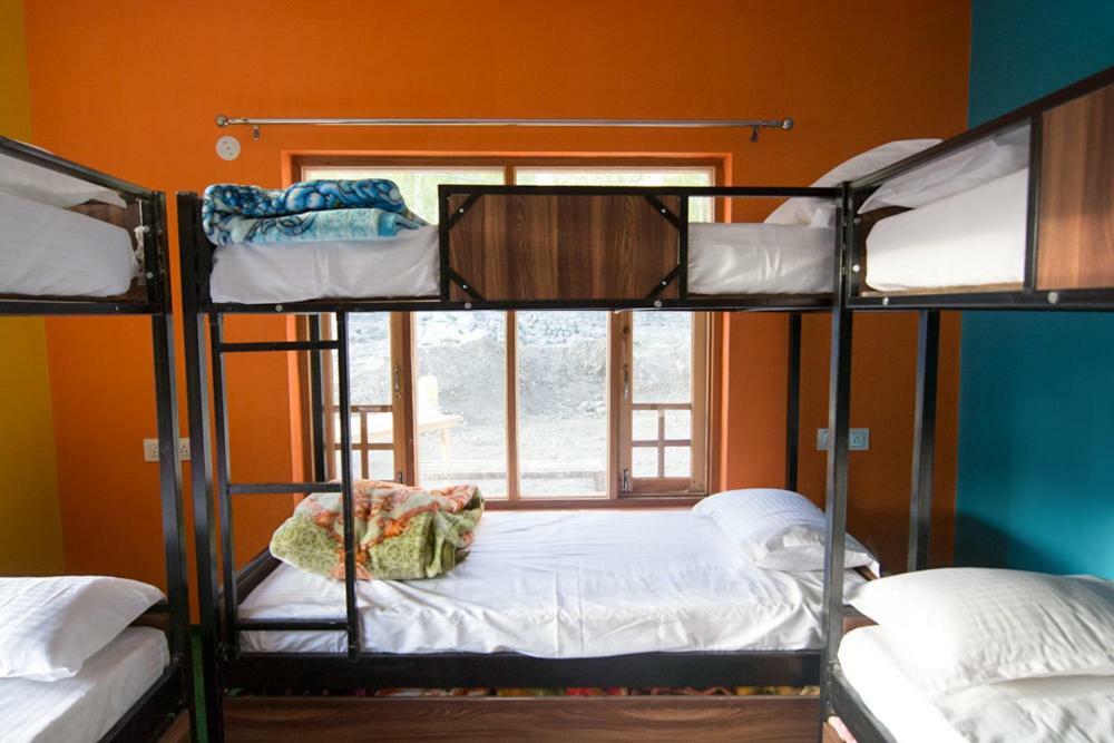 The Alpinist Cafe And Retreat Kaza Exterior foto